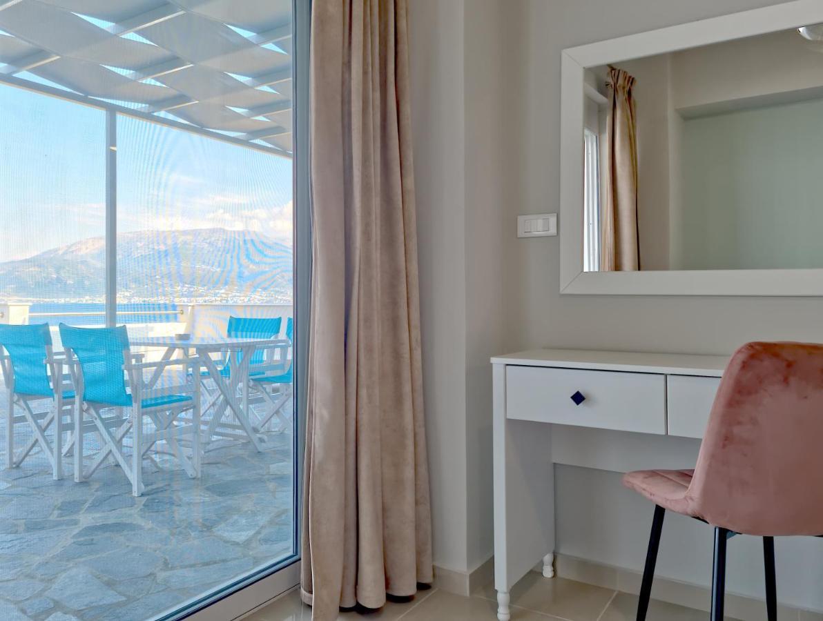 Epipleon Luxury Suites -106- Δωμάτιο 40Τμ Με Βεράντα 45Τμ Μπροστά Στην Θάλασσα 나프팍토스 외부 사진