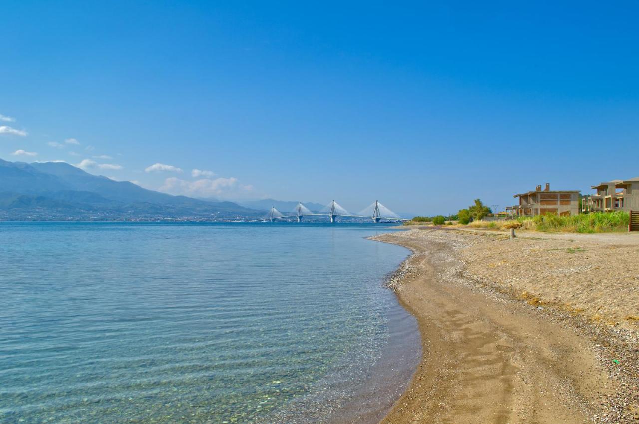 Epipleon Luxury Suites -106- Δωμάτιο 40Τμ Με Βεράντα 45Τμ Μπροστά Στην Θάλασσα 나프팍토스 외부 사진